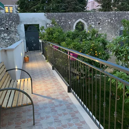 Di Fiore Bed & Breakfast 4*